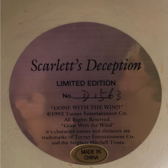Previously owned Scarlet O’Hara Collectible from “Gone With The Wind” - Picture 3 of 8